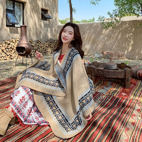 NEW Boho Heart Ruana Wrap Poncho - Picture 6 of 9